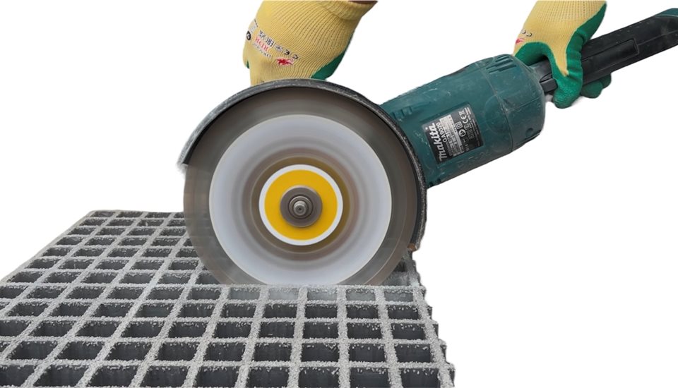 cięcie krat kompozytowych